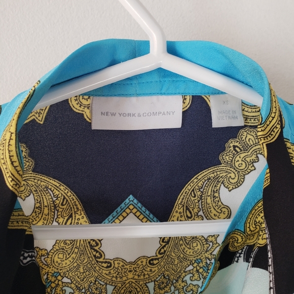 NY&Company cowl neck scarf print blouse - Picture 2 of 7